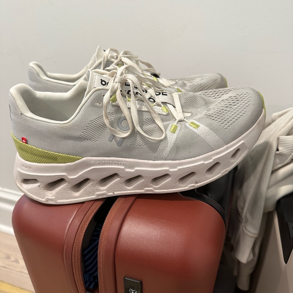 On Cloud Eclipse - 10.5 worn for two weeks only